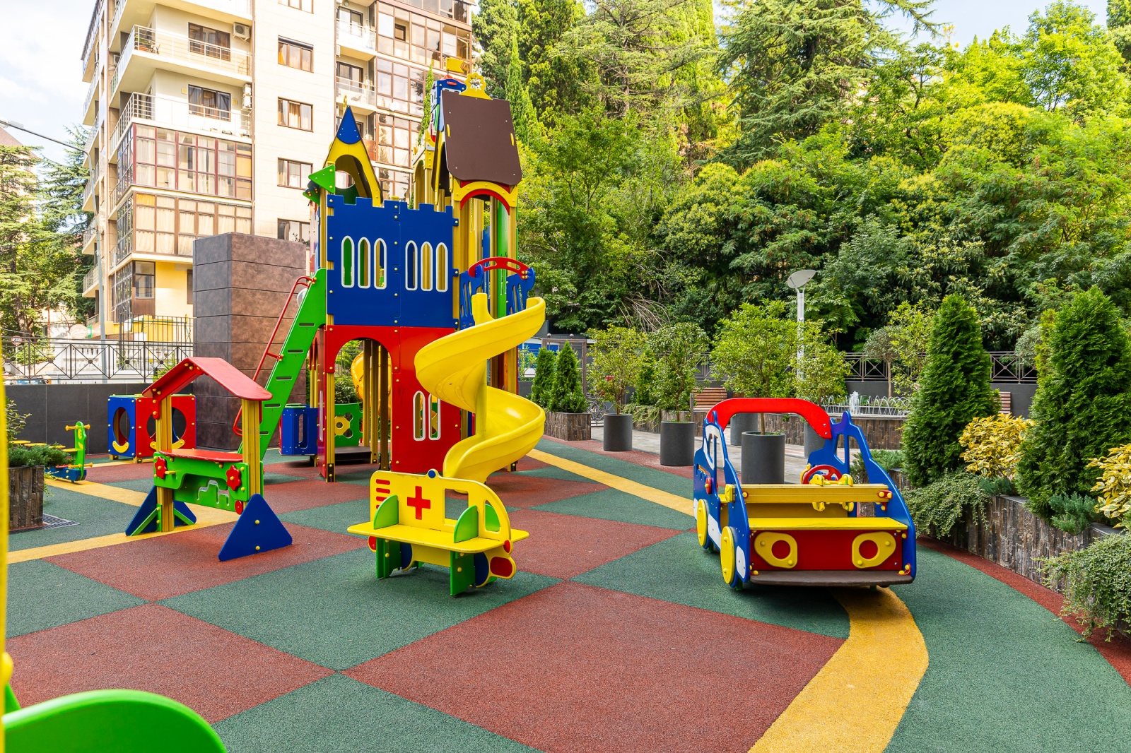 Студия ЖК Метрополь с видом на Дендрарий в центре Сочи