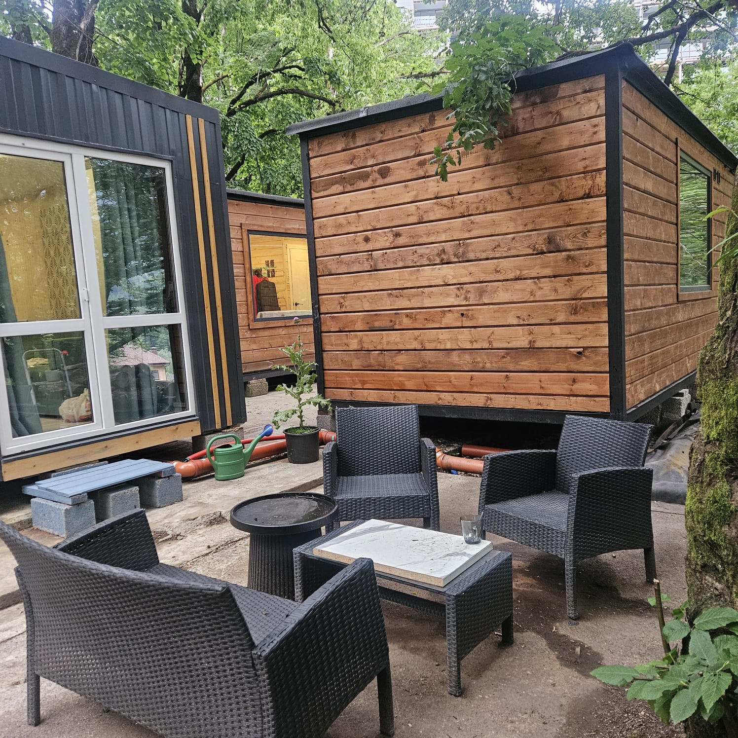 домик в лесу. Красная поляна