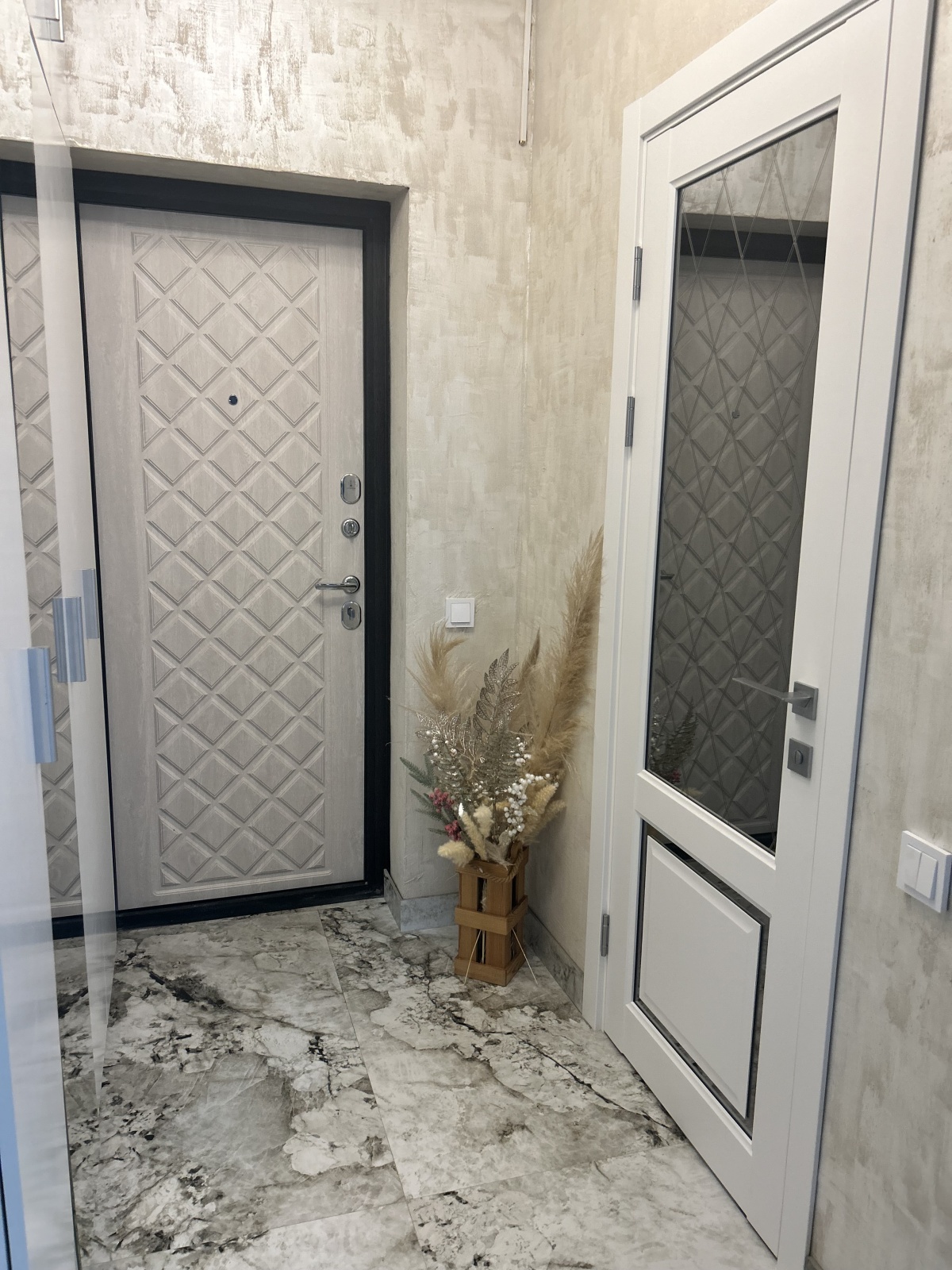 Солнечные апартаменты на первой береговой с джакузи 