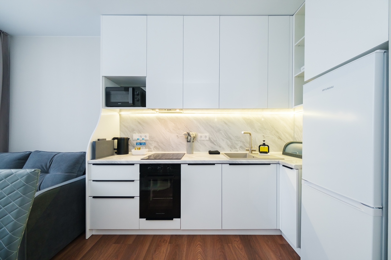 Сочи ждёт! Ваш идеальный отпуск в стильных апартаментах с панорамными видами!