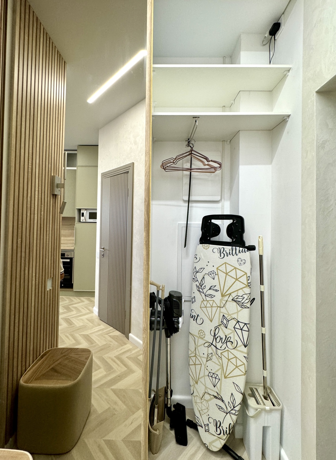 Евро двухкомнатный апартамент с балконом на первой линии в Сириусе АЛС 7-441