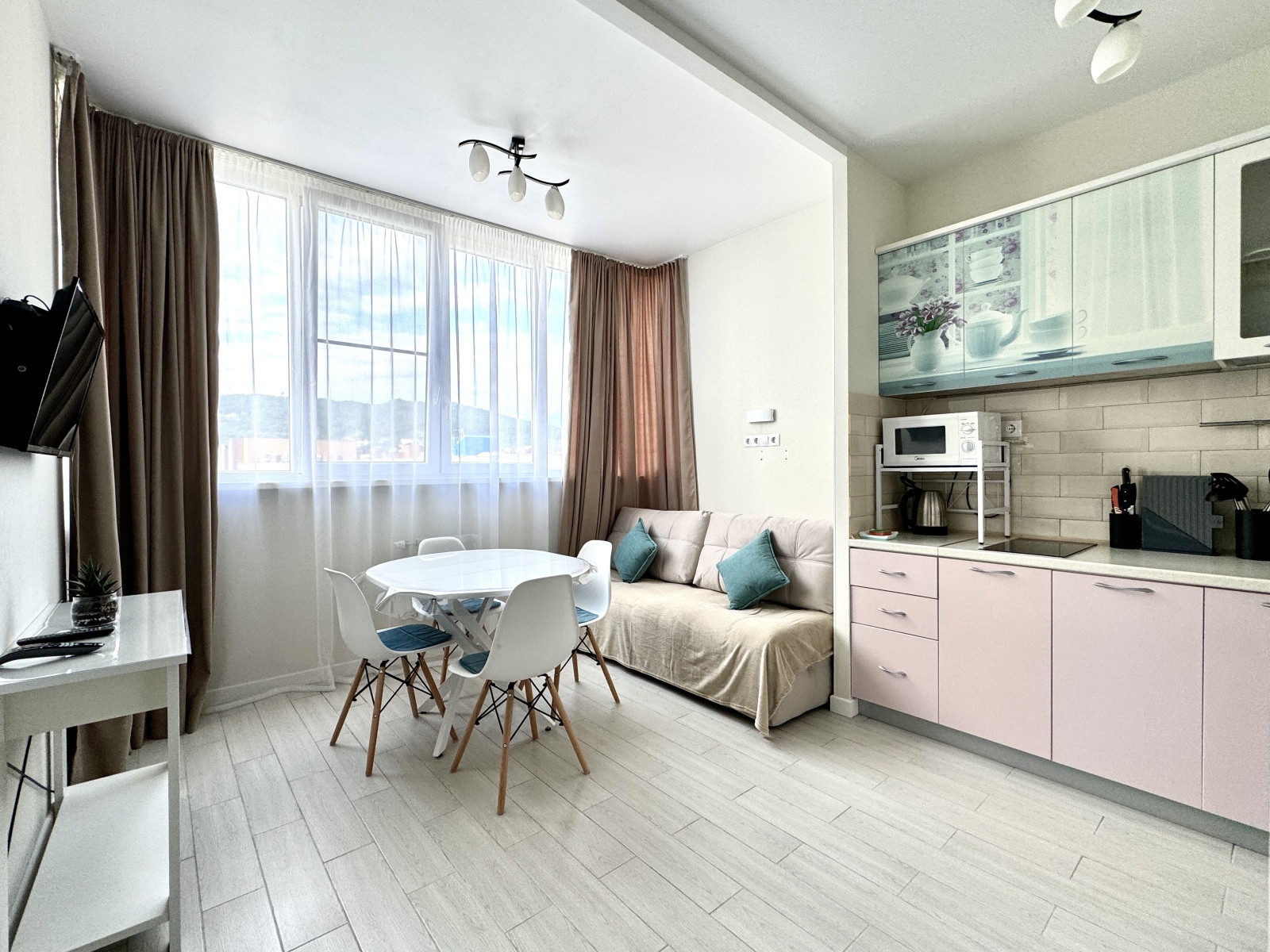 Евро трехкомнатный апартамент  в Сириусе АС 1-308