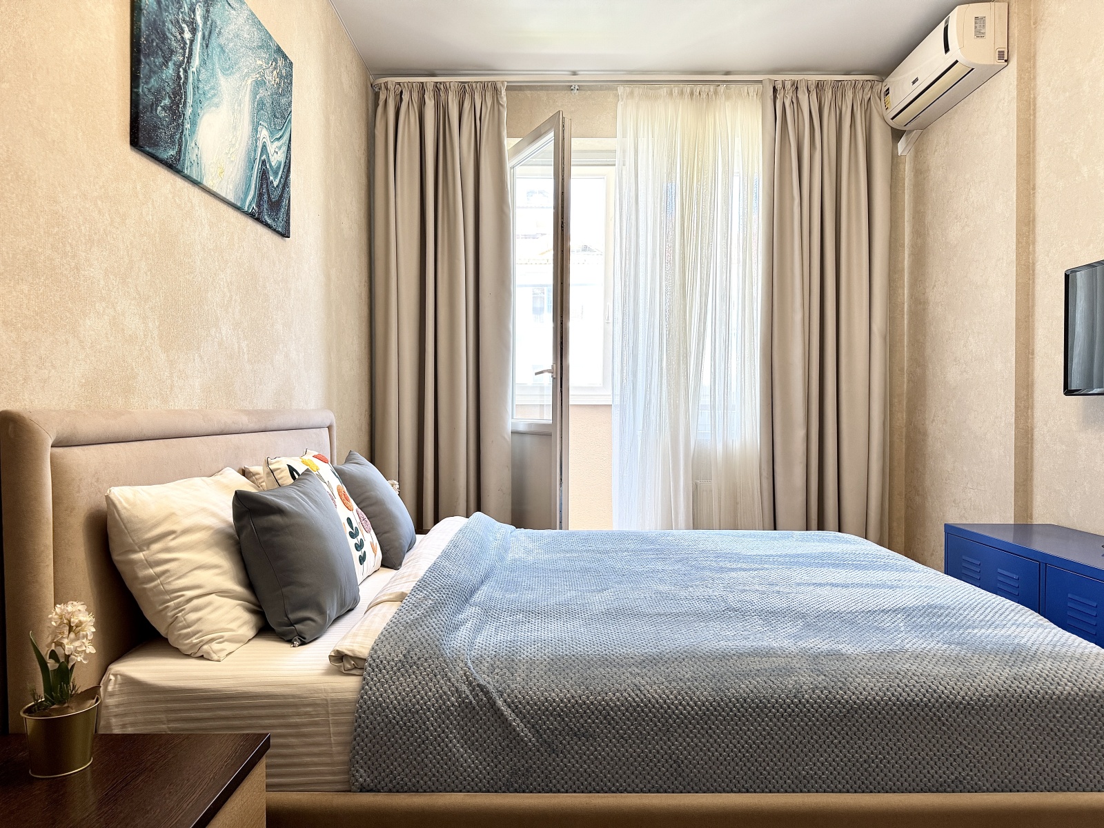 Евро двухкомнатный апартамент с балконом  в Сириусе АС 2-407